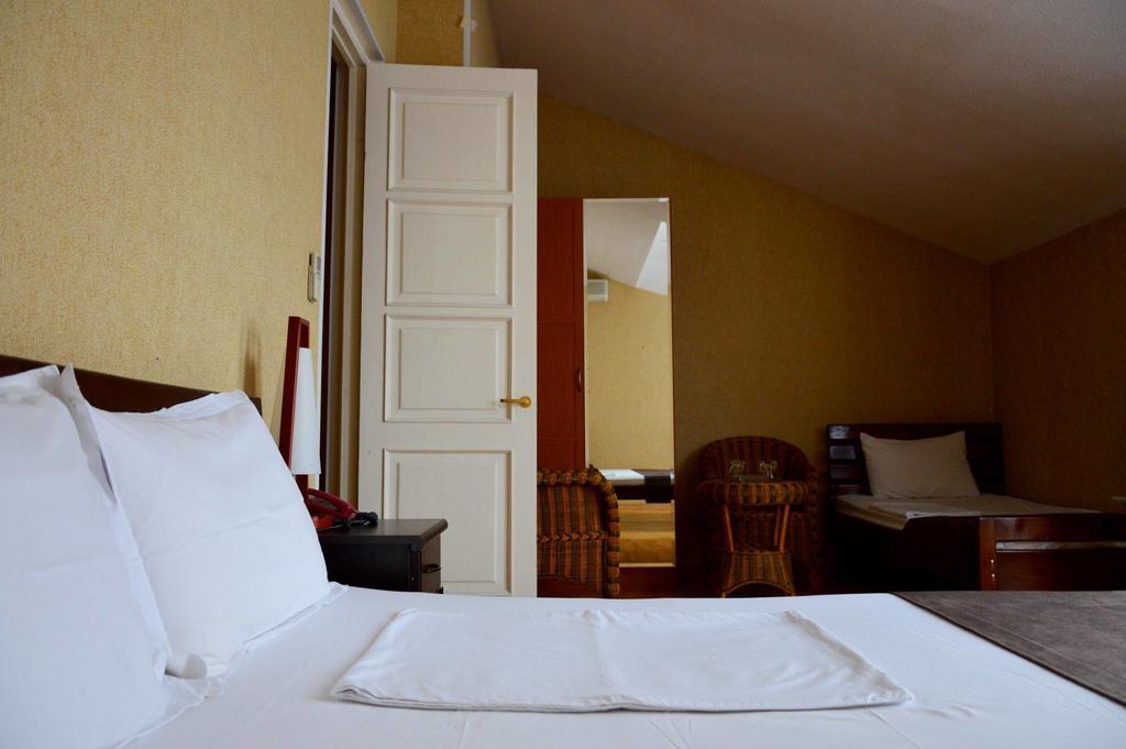 Argo Palace Tbilissi Chambre photo
