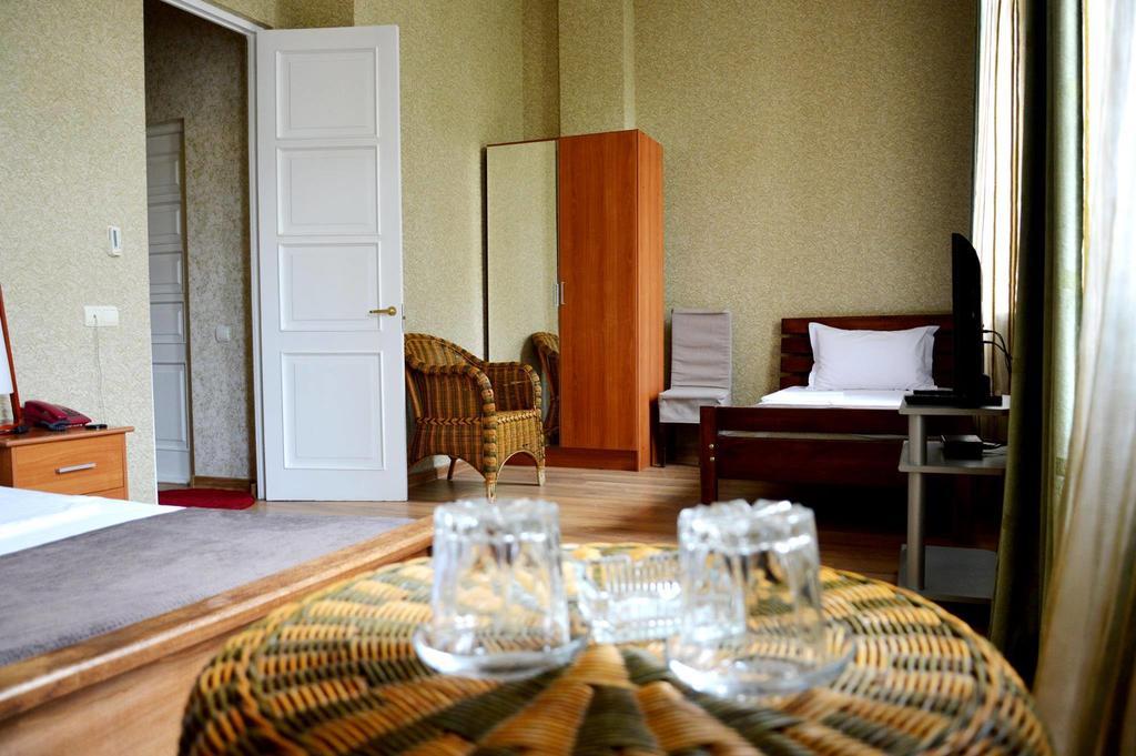 Argo Palace Tbilissi Chambre photo